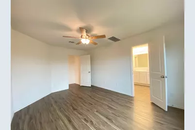 529 Greatest Gift Way, Jarrell, TX 76537 - Photo 14