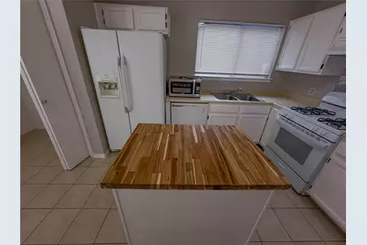 6201 Avery Island Avenue, Austin, TX 78727 - Photo 8