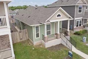 352 Witchhazel Way, San Marcos, TX 78666 - Photo 2