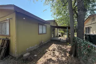 421 Live Oak St, Kyle, TX 78640 - Photo 14