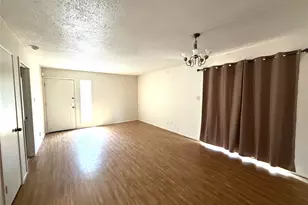 421 Live Oak St, Kyle, TX 78640 - Photo 4
