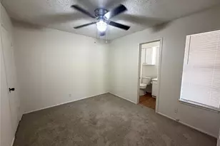 421 Live Oak St, Kyle, TX 78640 - Photo 8