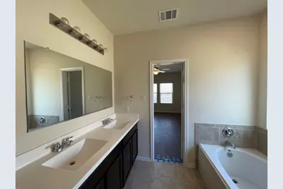 1001 Hillrose Drive, Leander, TX 78641 - Photo 38