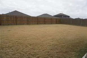 351 Musgrav, Kyle, TX 78640 - Photo 22