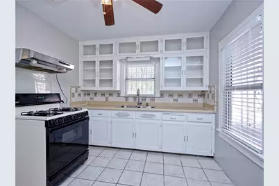 2710 Willow Street, Austin, TX 78702 - Photo 1