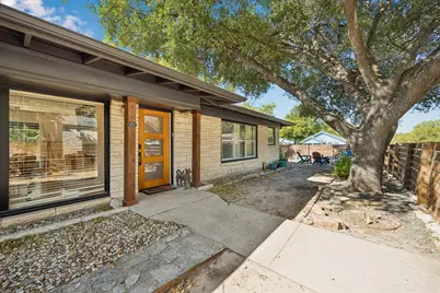 2601 E 17th Street, Austin, TX 78702 - Photo 2