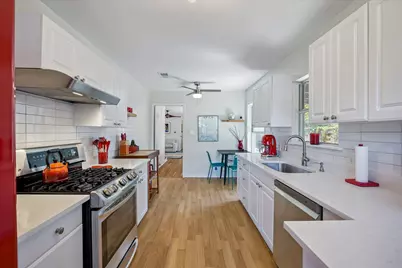 2601 E 17th Street, Austin, TX 78702 - Photo 10