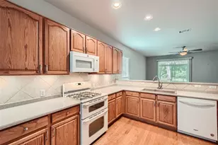 120 Muir Ct, Georgetown, TX 78633 - Photo 12