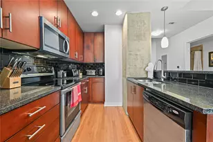 360 Nueces St, Austin, TX 78701 - Photo 8