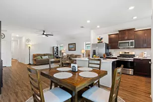 142 Esparza Dr, Bastrop, TX 78602 - Photo 10