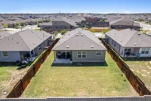 142 Esparza Dr, Bastrop, TX 78602 - Photo 30