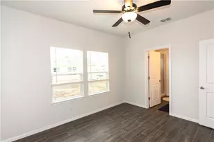 124 Spiny Lizard Ln, San Marcos, TX 78666 - Photo 10