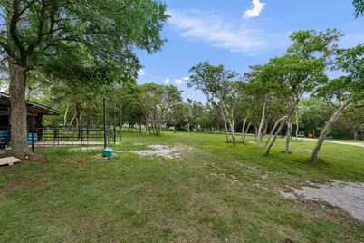 300 Corral Lane, Liberty Hill, TX 78642 - Photo 34