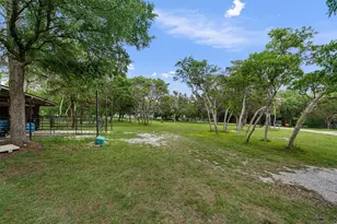 300 Corral Ln, Liberty Hill, TX 78642 - Photo 34