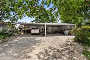 300 Corral Ln, Liberty Hill, TX 78642 - Photo 4