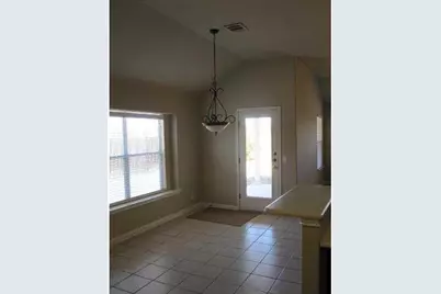 728 Abbeyglen Castle Drive, Pflugerville, TX 78660 - Photo 6