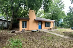 948 Sycamore St, San Marcos, TX 78666 - Photo 1