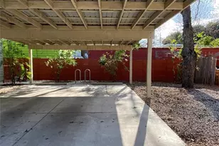 604 Allen St, Austin, TX 78702 - Photo 16