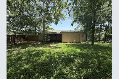 6204 Dove Springs Circle, Austin, TX 78744 - Photo 20