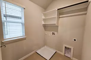 104 Greinert Dr, Taylor, TX 76574 - Photo 10