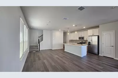 104 Greinert Drive, Taylor, TX 76574 - Photo 2