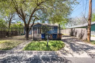 1116 Ebert Ave, Austin, TX 78721 - Photo 2