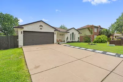 9400 Lightwood Loop, Austin, TX 78748 - Photo 2