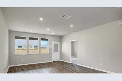 400 Barton Creek Lane, Hutto, TX 78634 - Photo 14