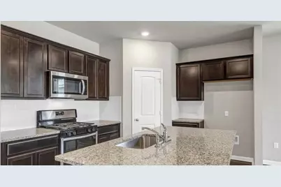400 Barton Creek Lane, Hutto, TX 78634 - Photo 2