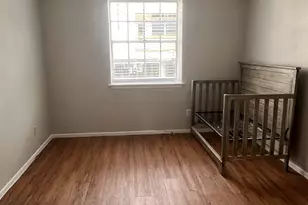 307 E 31st St, Austin, TX 78705 - Photo 24