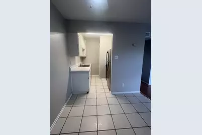 307 E 31st Street #208, Austin, TX 78705 - Photo 6