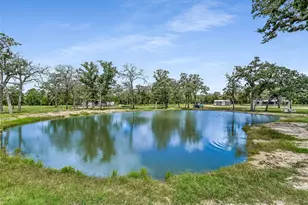 226 Stolle Ln, Flatonia, TX 78941 - Photo 2