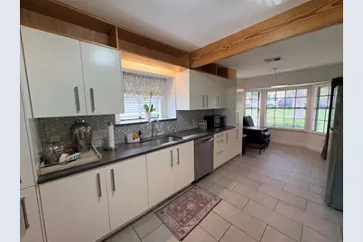 11907 Cherie Drive, Austin, TX 78758 - Photo 4