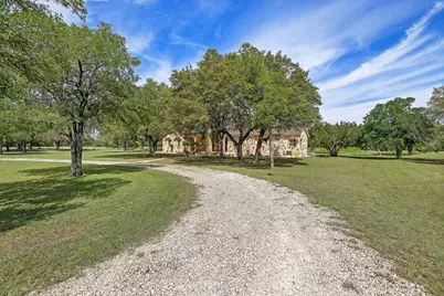100 Palomino Cove, Jarrell, TX 76537 - Photo 4