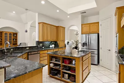 100 Palomino Cove, Jarrell, TX 76537 - Photo 16