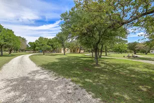 100 Palomino Cove, Jarrell, TX 76537 - Photo 6