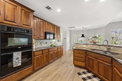128 Las Colinas Drive, Georgetown, TX 78628 - Photo 10