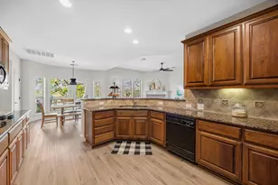128 Las Colinas Dr, Georgetown, TX 78628 - Photo 14