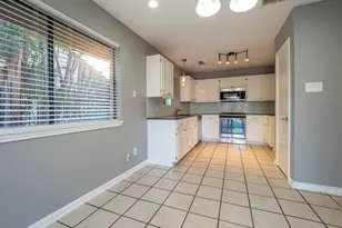 4804 Broadhill Dr, Austin, TX 78723 - Photo 6