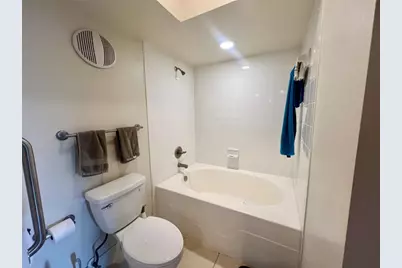 7701 Rialto Boulevard #1328, Austin, TX 78735 - Photo 4