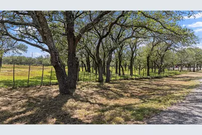 2631 N US 281 Highway, Johnson City, TX 78636 - Photo 14
