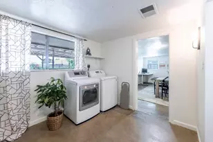 1303 Haynes St, San Marcos, TX 78666 - Photo 8