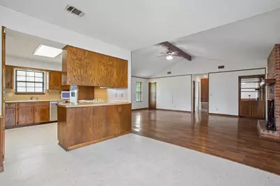 406 Monkey Road, Elgin, TX 78621 - Photo 8
