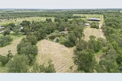 406 Monkey Road, Elgin, TX 78621 - Photo 32