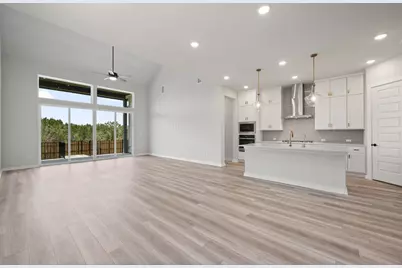 211 Craigends Yew Lane, Dripping Springs, TX 78620 - Photo 10