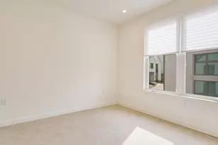 2602 Sutherland St, Austin, TX 78746 - Photo 16