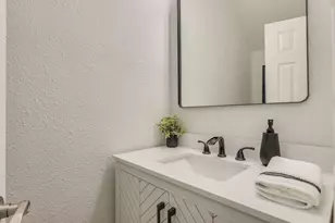 8304 Bradford Edward Cove, Austin, TX 78759 - Photo 20