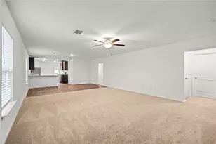 101 Fairfax Ln, Jarrell, TX 76537 - Photo 6