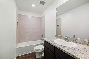 101 Fairfax Ln, Jarrell, TX 76537 - Photo 22