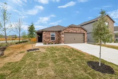101 Fairfax Lane, Jarrell, TX 76537 - Photo 2